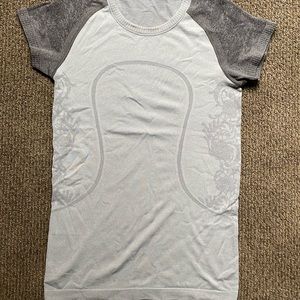 Lululemon Swiftly Tech Short Sleeve